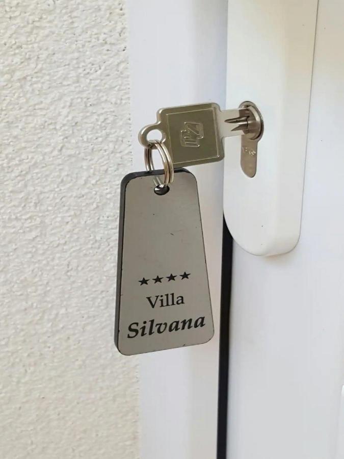 Apartments Villa Silvana Mlini Kamer foto